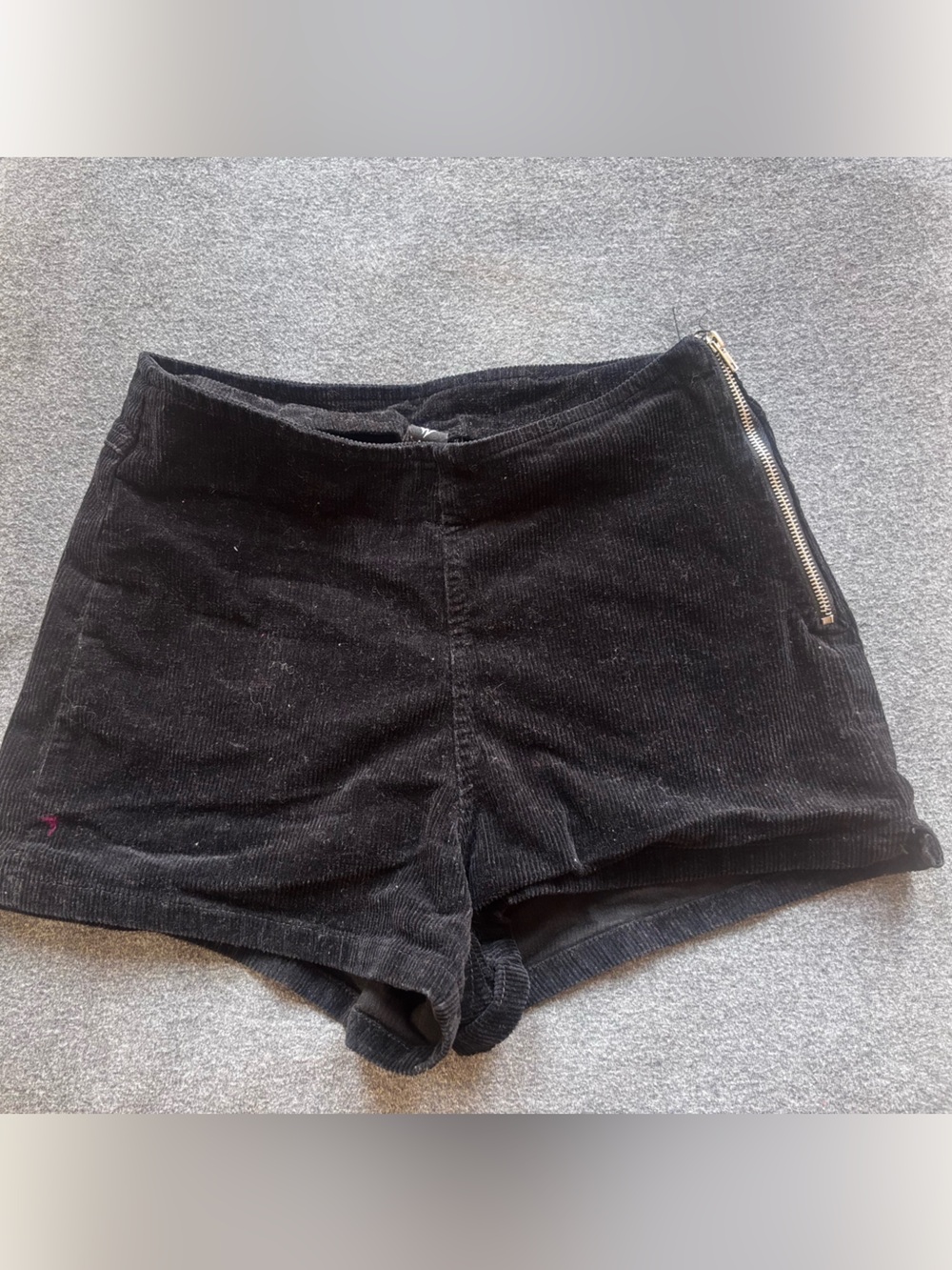 Windsor Black High-Waist Corduroy Shorts with Side Zip